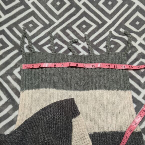 NWT Sonoma The Super Cozy Oblong Grey Combo Scarf - Picture 2 of 4
